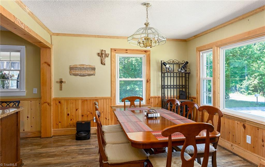 14 Paul Beck Road Lexington, NC 27292 - Photo 19 of 38 Dining Room
