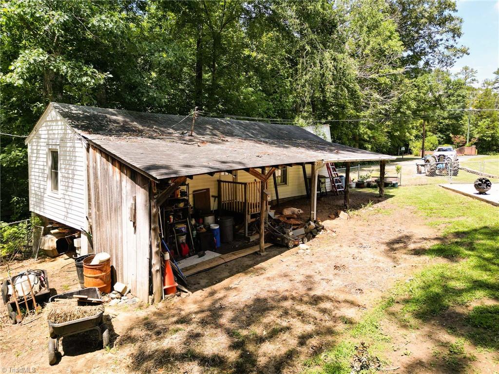 14 Paul Beck Road Lexington, NC 27292 - Photo 6 of 38 ""Chicken house"