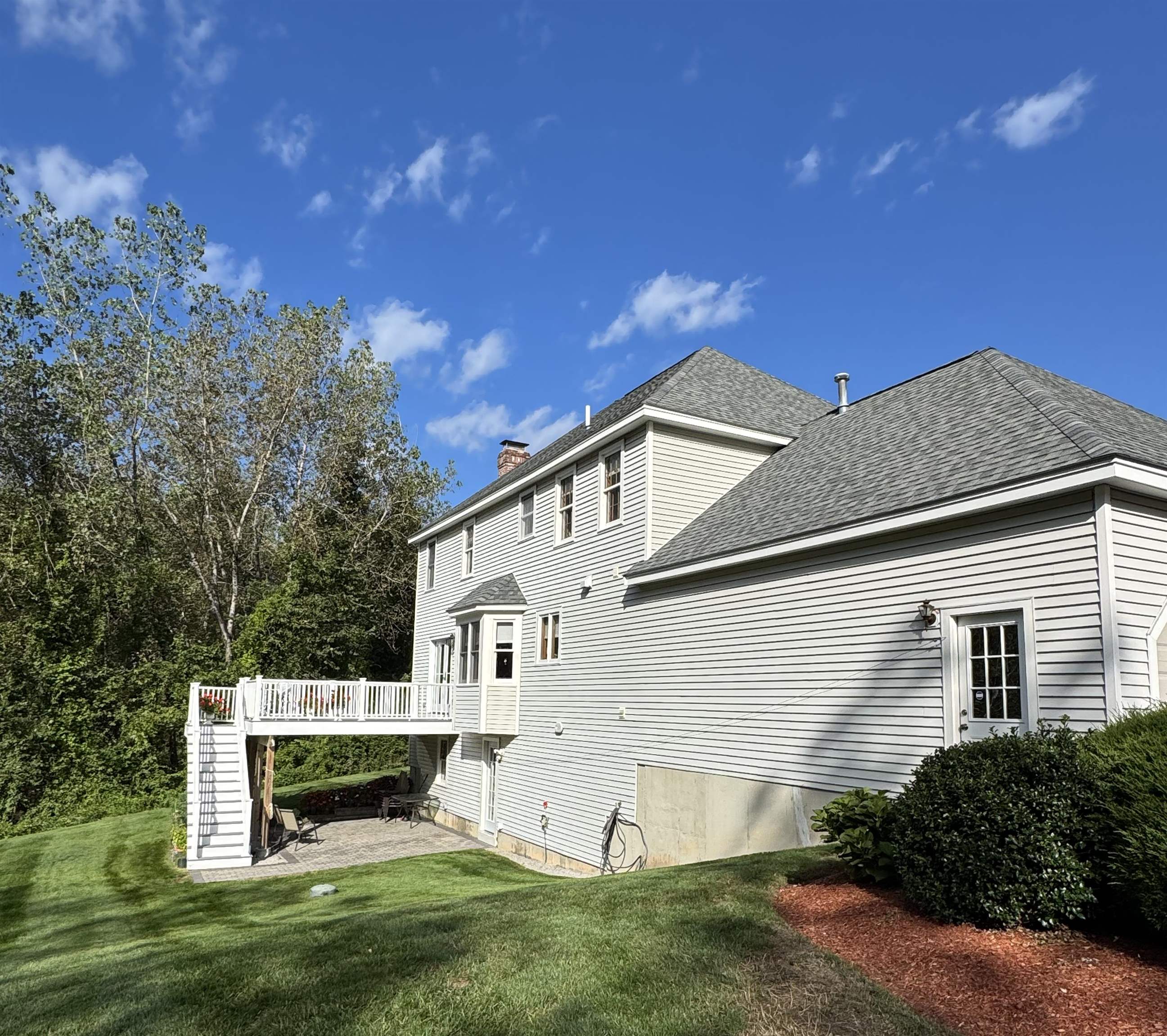 63 Ridge Road Nashua, NH 03062 - Photo 38 of 43