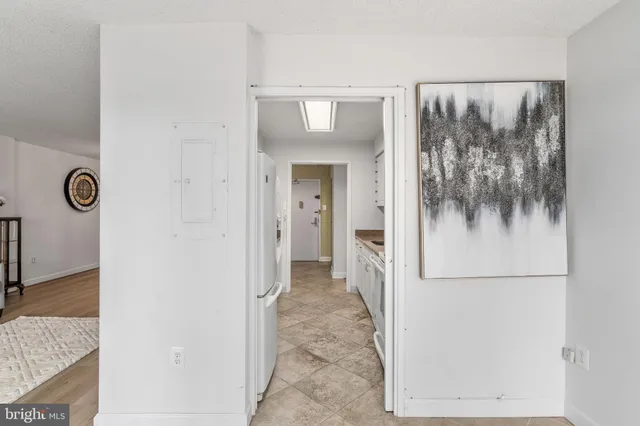 $345,000 | 5300 Holmes Run Parkway, Unit 506, Alexandria, VA 22304