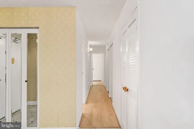 $345,000 | 5300 Holmes Run Parkway, Unit 506, Alexandria, VA 22304