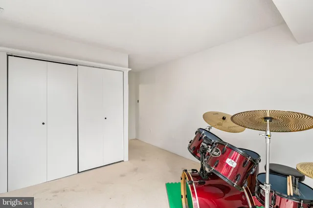 $345,000 | 5300 Holmes Run Parkway, Unit 506, Alexandria, VA 22304