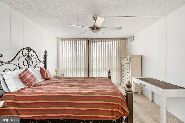 $345,000 | 5300 Holmes Run Parkway, Unit 506, Alexandria, VA 22304