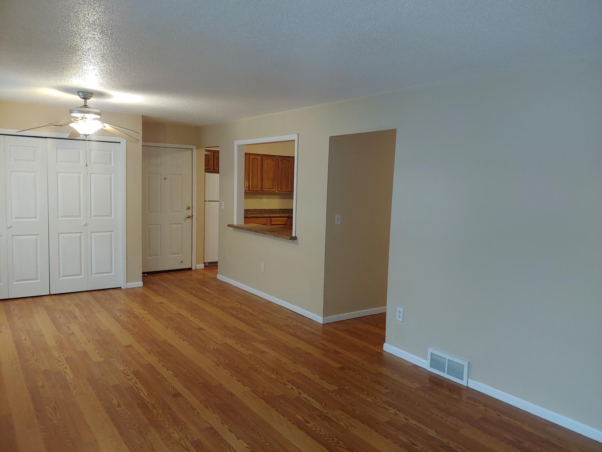 896 Wescott Square Eagan, MN 55123 - Photo 3 of 16