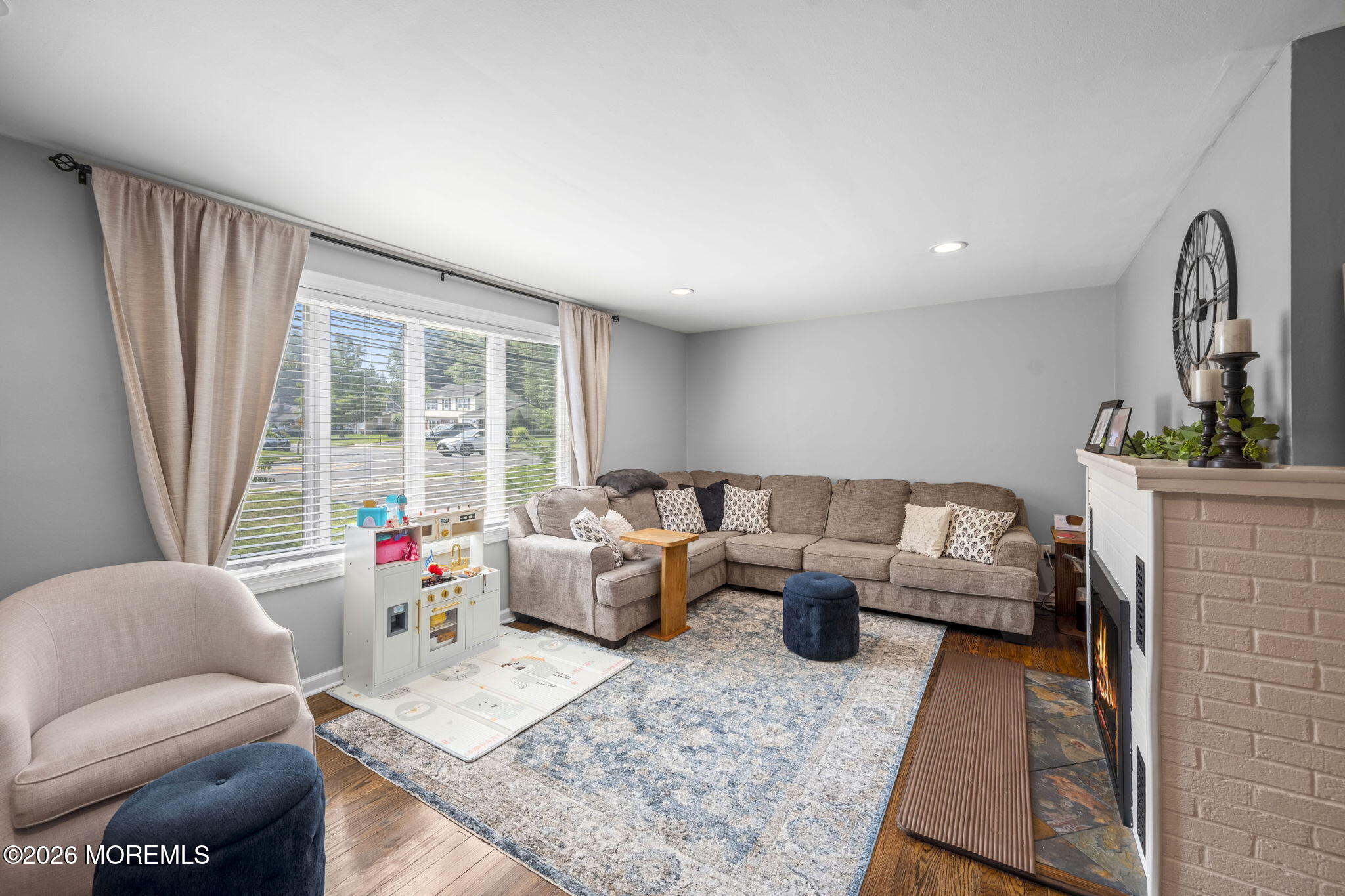 213 Lloyd Road Matawan, NJ 07747 - Photo 6 of 38 4-web-or-mls-_SJZ1024