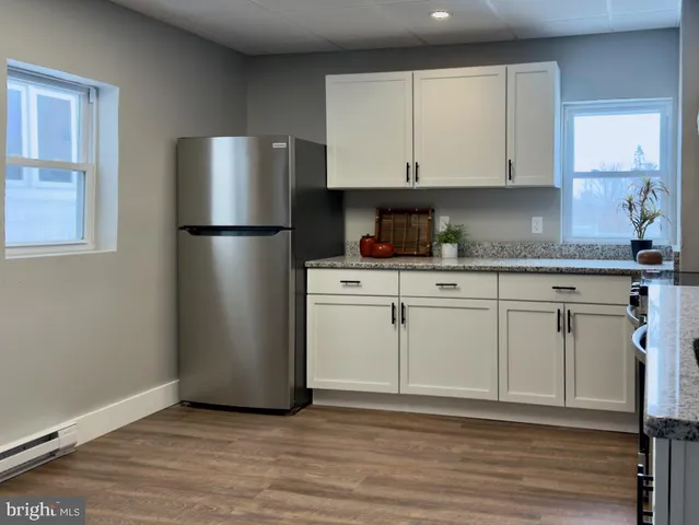 $324,900 | 4460 Horseshoe Pike, Honey Brook, PA 19344