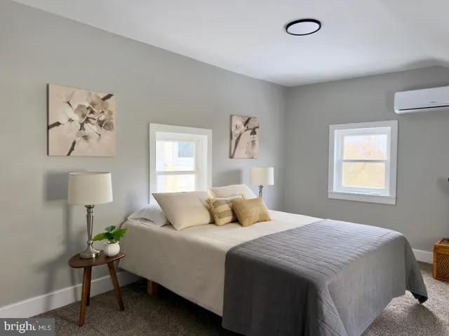 $324,900 | 4460 Horseshoe Pike, Honey Brook, PA 19344