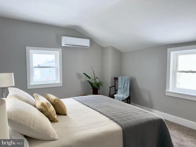 $324,900 | 4460 Horseshoe Pike, Honey Brook, PA 19344