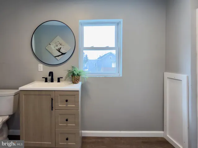 $324,900 | 4460 Horseshoe Pike, Honey Brook, PA 19344