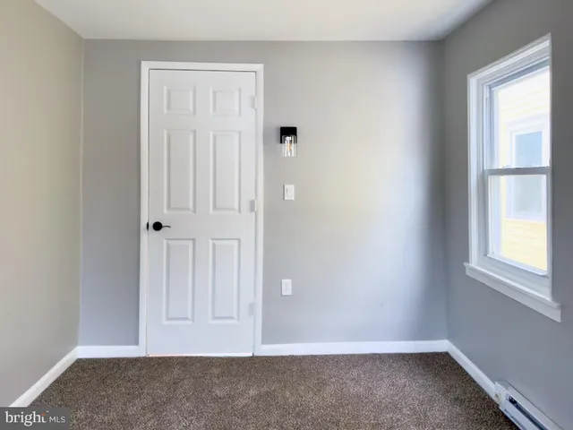 $324,900 | 4460 Horseshoe Pike, Honey Brook, PA 19344