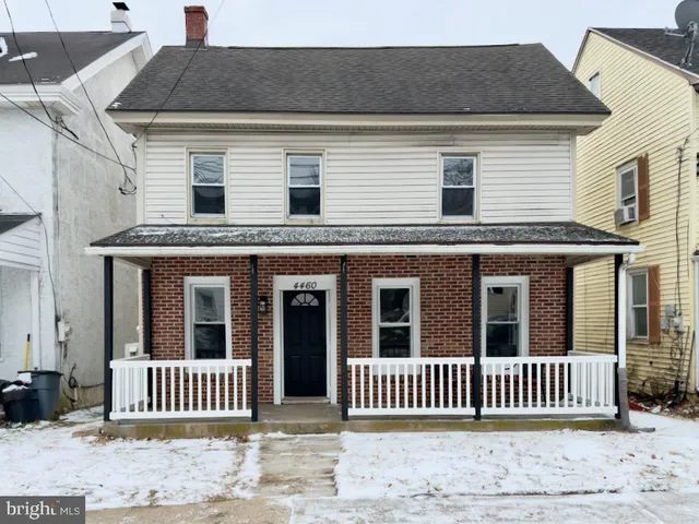 $324,900 | 4460 Horseshoe Pike, Honey Brook, PA 19344