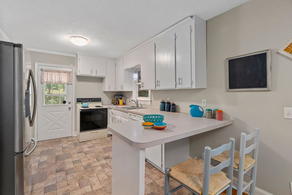 1314 Hampton Valley Road Cary, NC 27511 - Photo 8 of 24 Photo 8