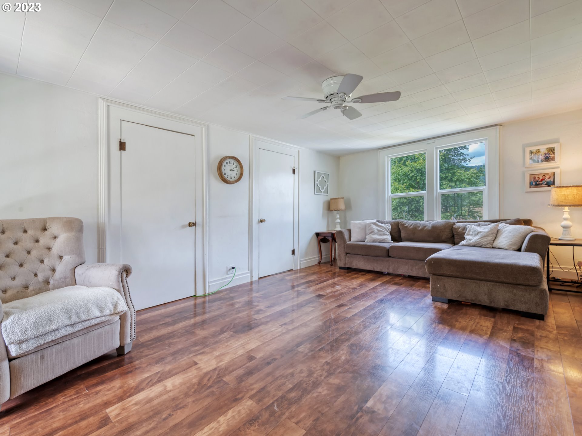 2640 Hayden Bridge Road Springfield, OR 97477 - Photo 6 of 46 a living room with furniture and a large window