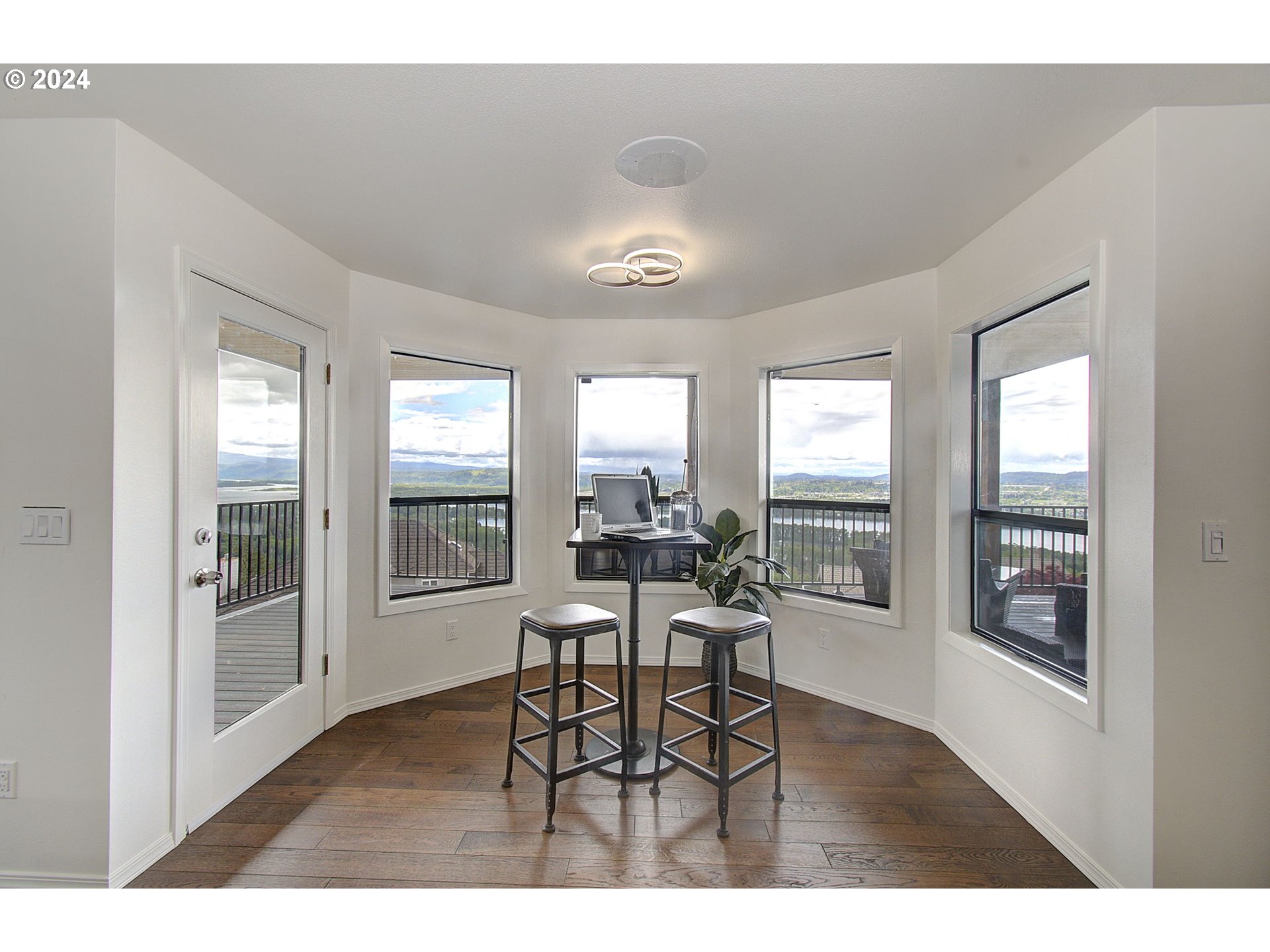 522 Northwest View Ridge Lane Camas, WA 98607 - Photo 10 of 44 Gallery Image 10