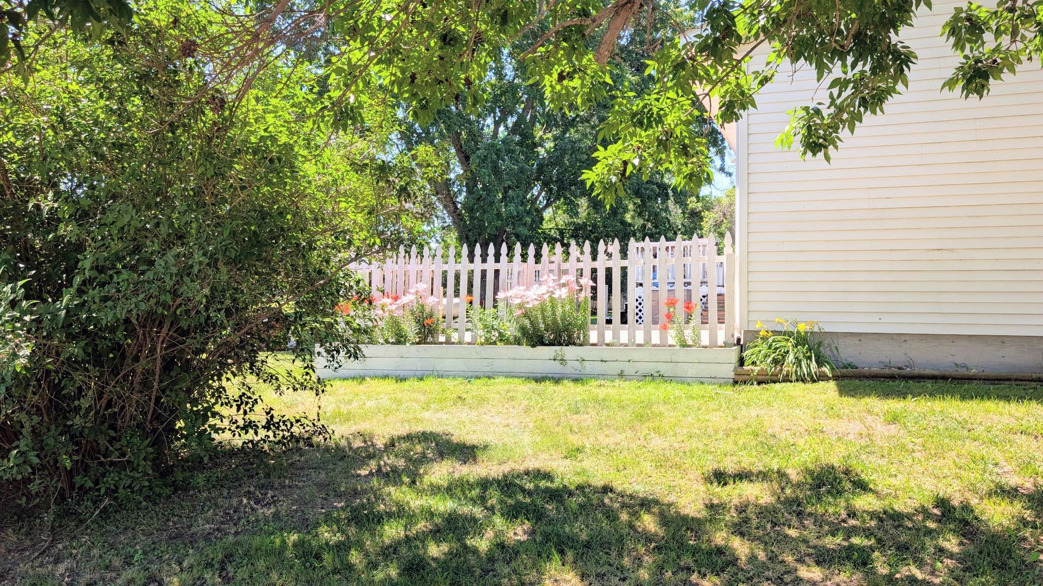 104 Indiana Avenue Adrian, MN 56110 - Photo 29 of 38