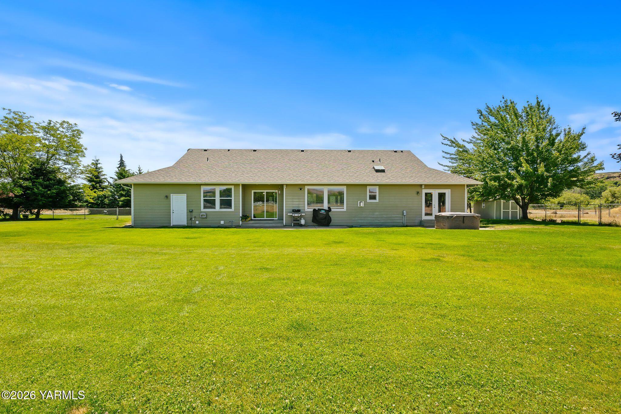 245 El Rio Drive Yakima, WA 98908 - Photo 27 of 36 mls_245 El Rio Dr Update-18