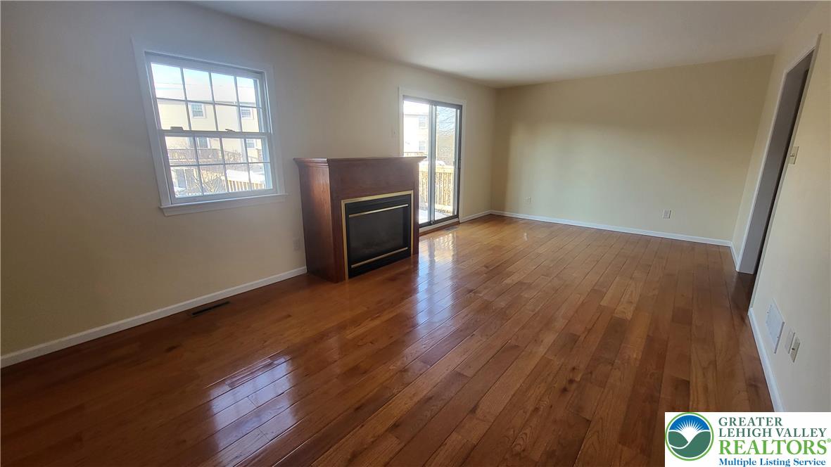 1081 Barnside Road Allentown, PA 18103 - Photo 3 of 25