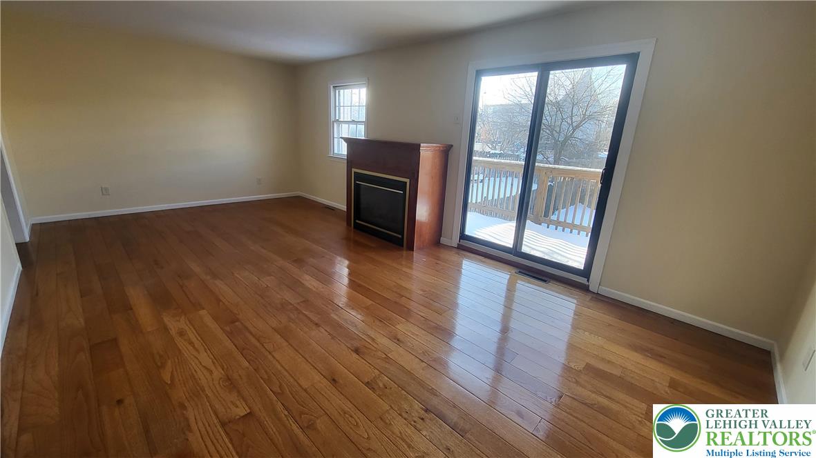 1081 Barnside Road Allentown, PA 18103 - Photo 4 of 25