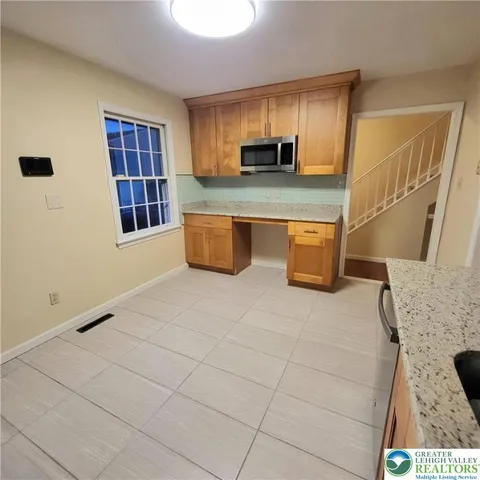 $2,400 | 1081 Barnside Road, Allentown, PA 18103