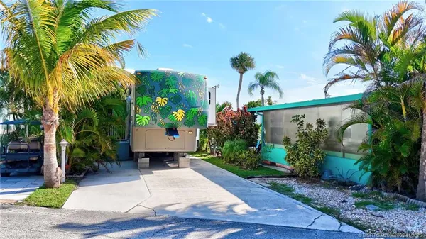 $169,900 | 10725 South Ocean Drive, Unit 215, Jensen Beach, FL 34957