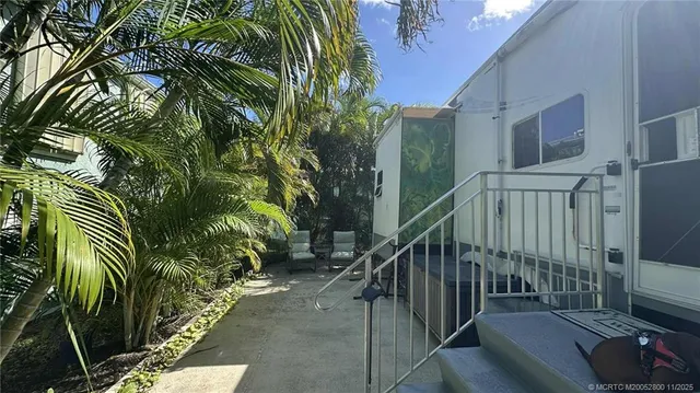 $169,900 | 10725 South Ocean Drive, Unit 215, Jensen Beach, FL 34957