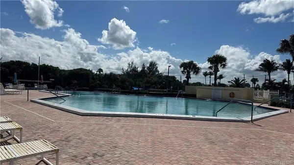 $169,900 | 10725 South Ocean Drive, Unit 215, Jensen Beach, FL 34957