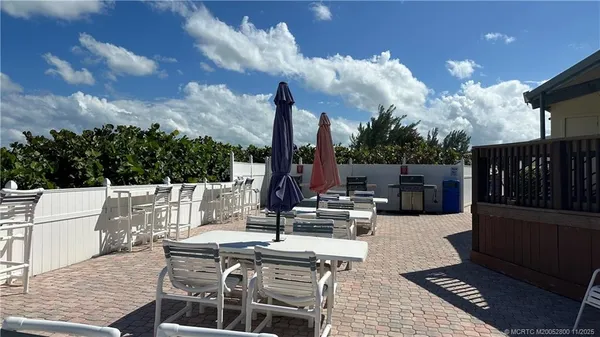 $169,900 | 10725 South Ocean Drive, Unit 215, Jensen Beach, FL 34957