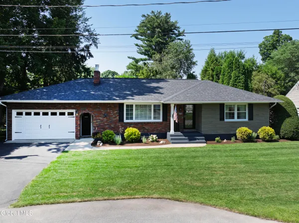 $364,900 | 1040 John Alden Lane, Rotterdam, NY 12306