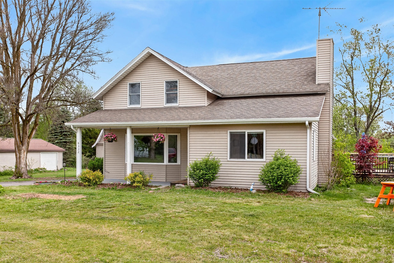 8332 5 Mile Road Mecosta, MI 49332 - Photo 2 of 51