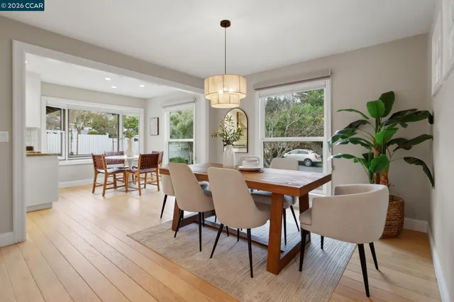 $2,095,000 | 1011 Del Rio Way, Moraga, CA 94556