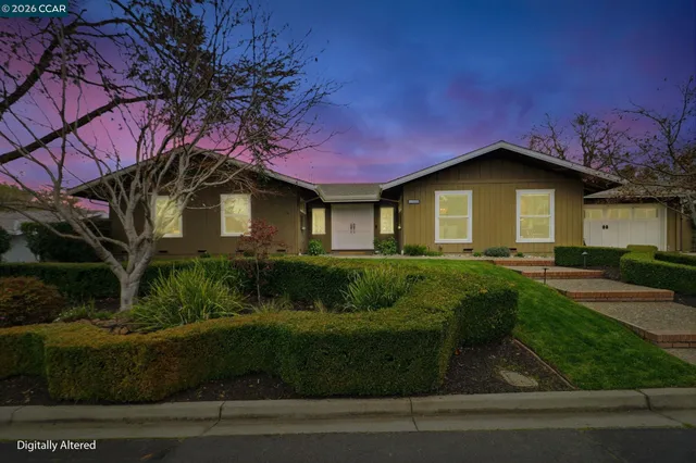 $2,095,000 | 1011 Del Rio Way, Moraga, CA 94556