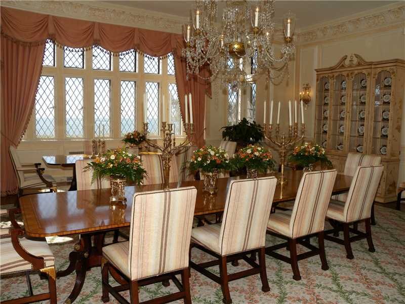 237 Ruggles Avenue Newport, RI 02840 - Photo 12 of 25 Dining Room.