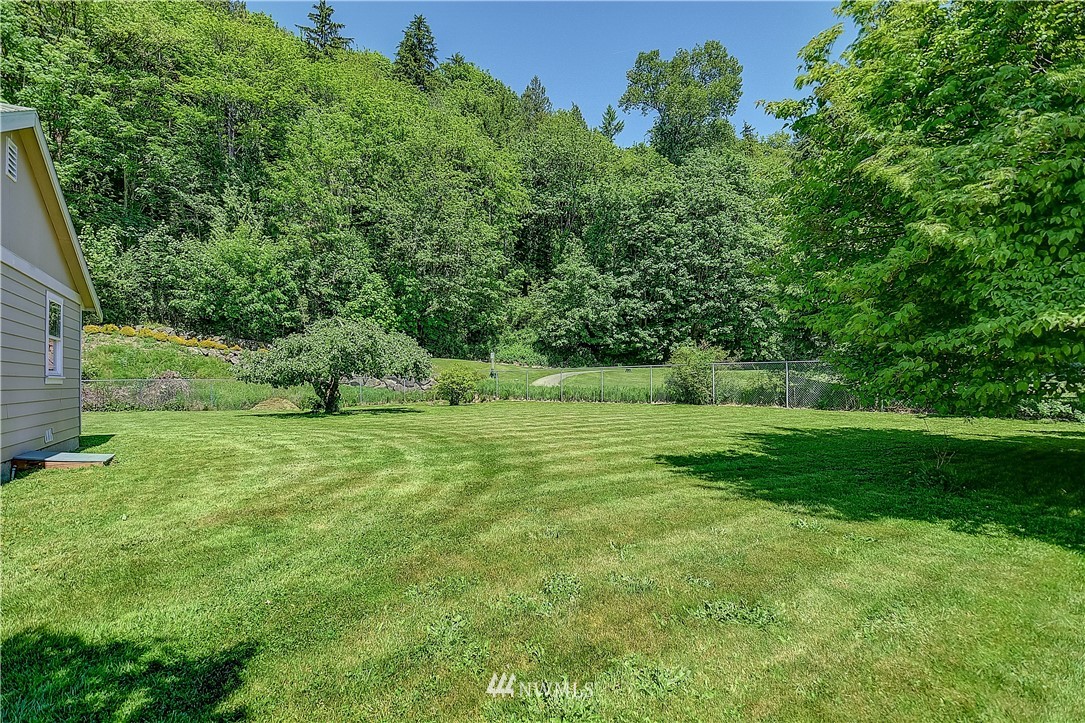 3624 Southeast 5th Street Renton, WA 98058 - Photo 3 of 9 Gallery Image 3