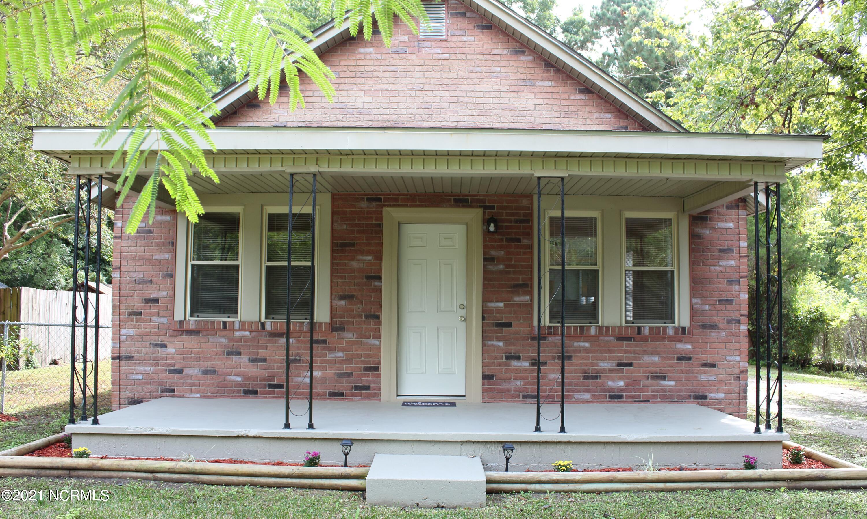 311 Green Springs Road New Bern, NC 28560 - Photo 1 of 14 Welcome Home!