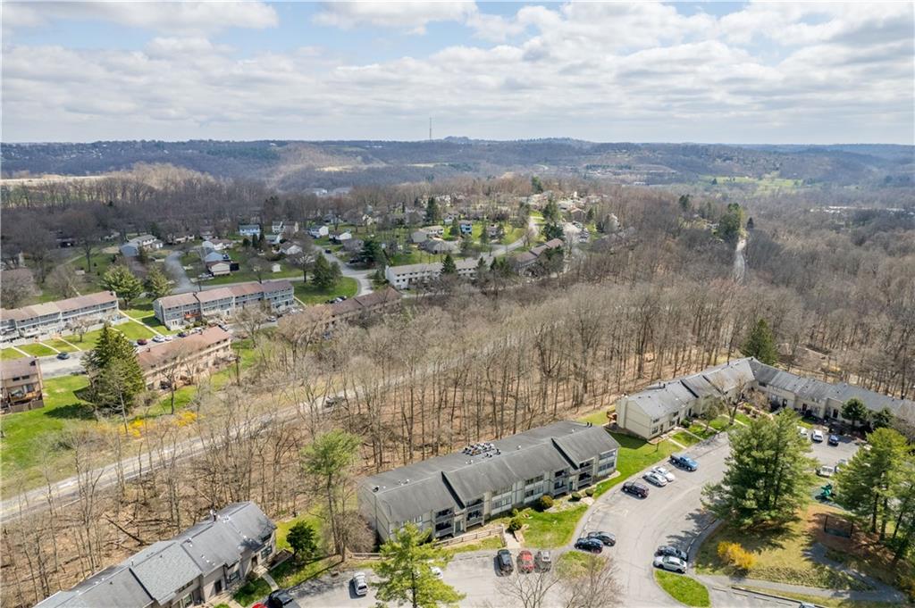 321 Ridge Point Circle, Unit 11B Bridgeville, PA 15017 - Photo 21 of 25 Gallery Image 21