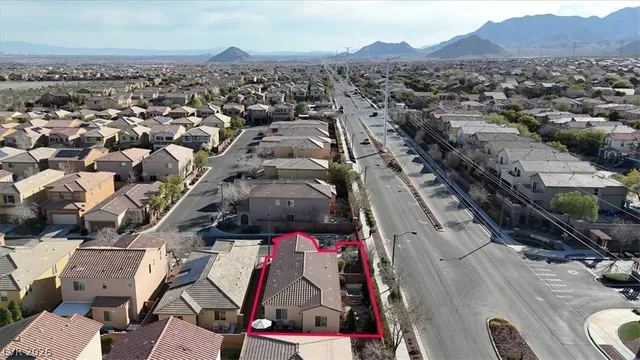 $439,999 | 10668 Mt Jefferson Avenue, Las Vegas, NV 89166