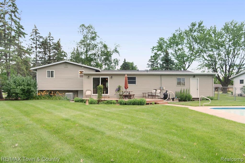 9143 Potter Road Flushing, MI 48433 - Photo 26 of 28