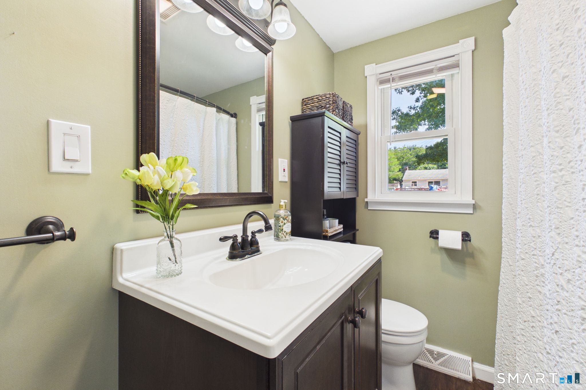 15 Gary Road Enfield, CT 06082 - Photo 17 of 28