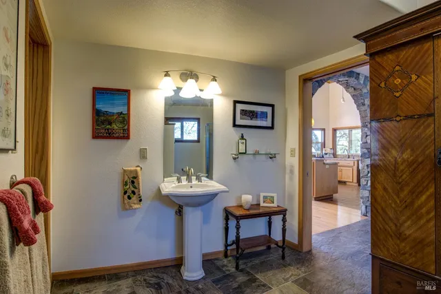 $985,000 | 1280 Highway 20, Upper Lake, CA 95485