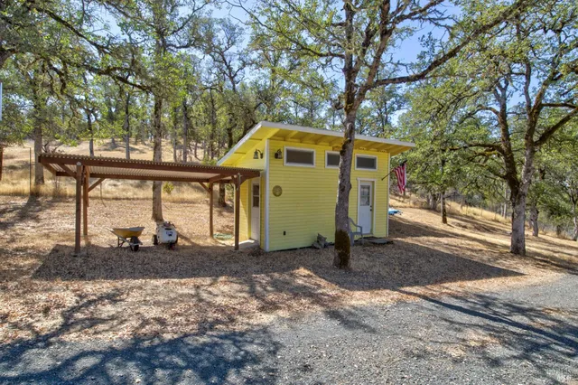 $985,000 | 1280 Highway 20, Upper Lake, CA 95485