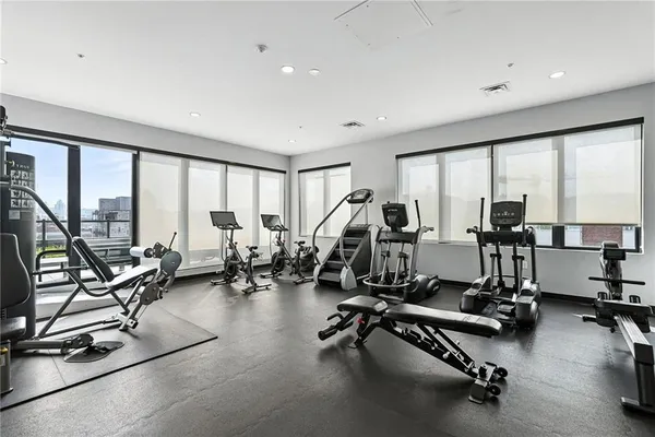 $4,000 | 2545 Penn Avenue, Unit 208, Pittsburgh, PA 15222