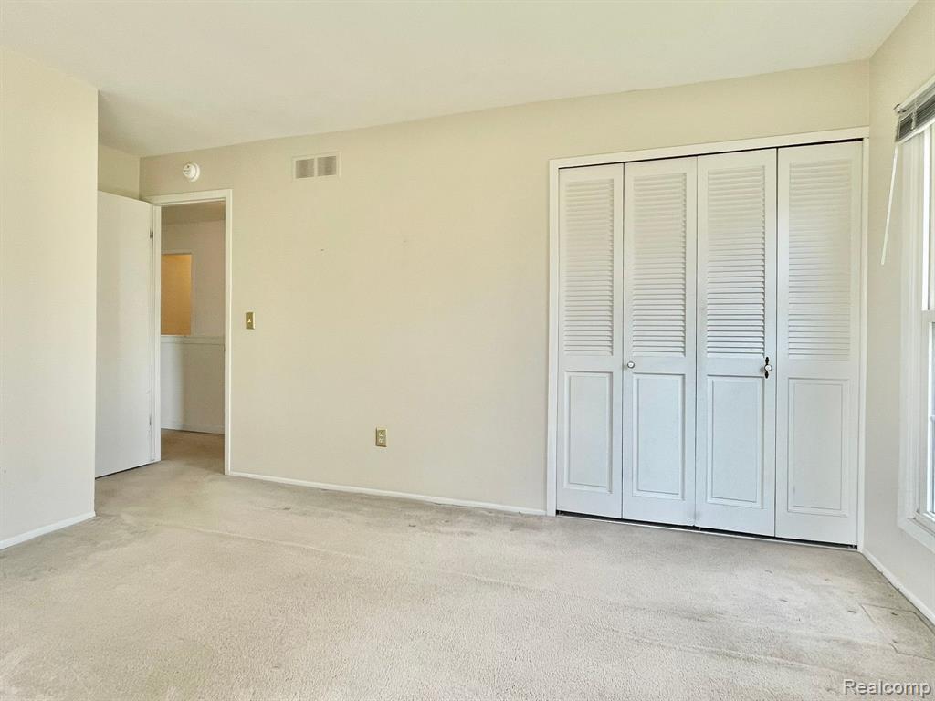 1223 Candlestick Lane Rochester Hills, MI 48306 - Photo 19 of 37