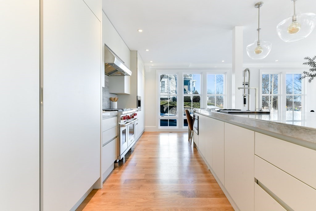 97 Farragut Road, Unit 1 Boston, MA 02127 - Photo 14 of 37