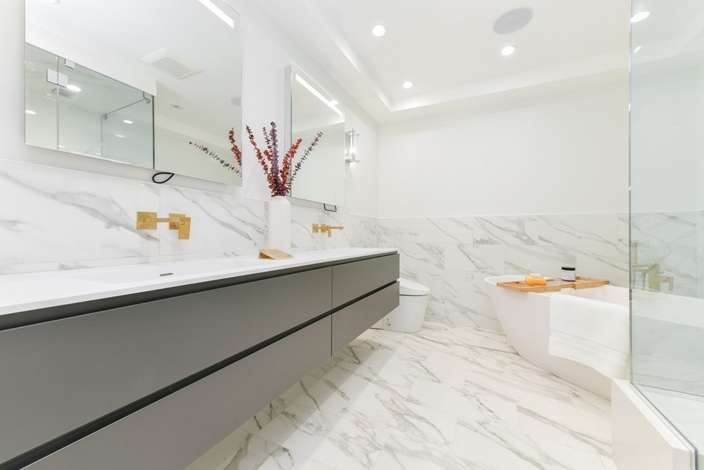 97 Farragut Road, Unit 1 Boston, MA 02127 - Photo 19 of 37