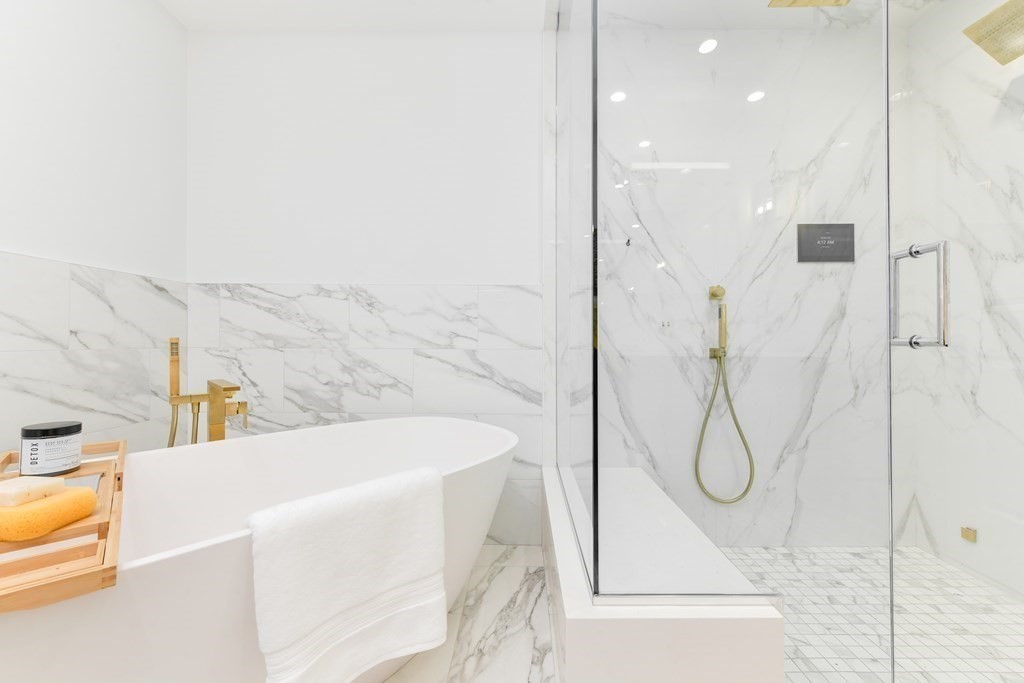 97 Farragut Road, Unit 1 Boston, MA 02127 - Photo 20 of 37