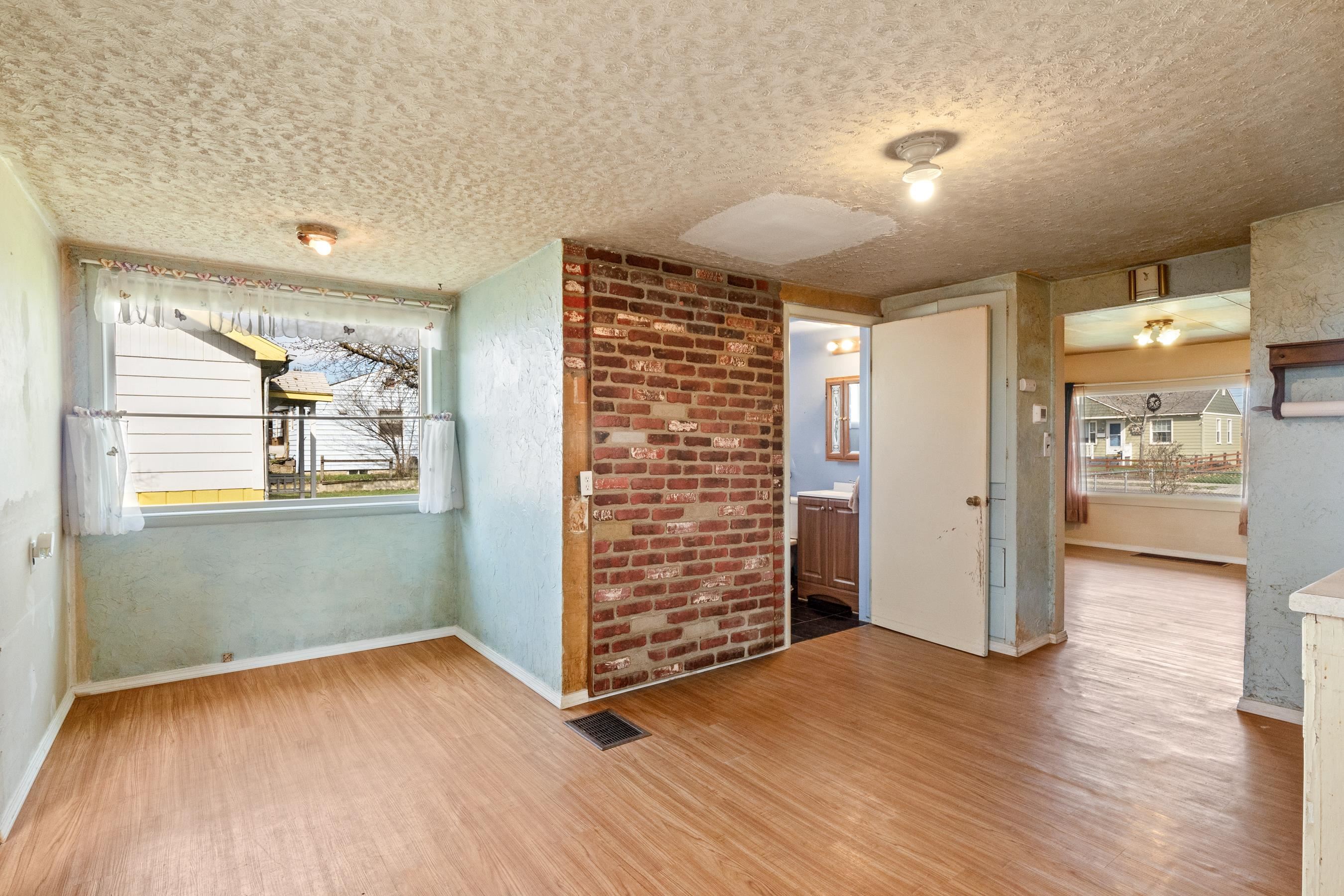 1230 East Longfellow Avenue Spokane, WA 99207 - Photo 13 of 29