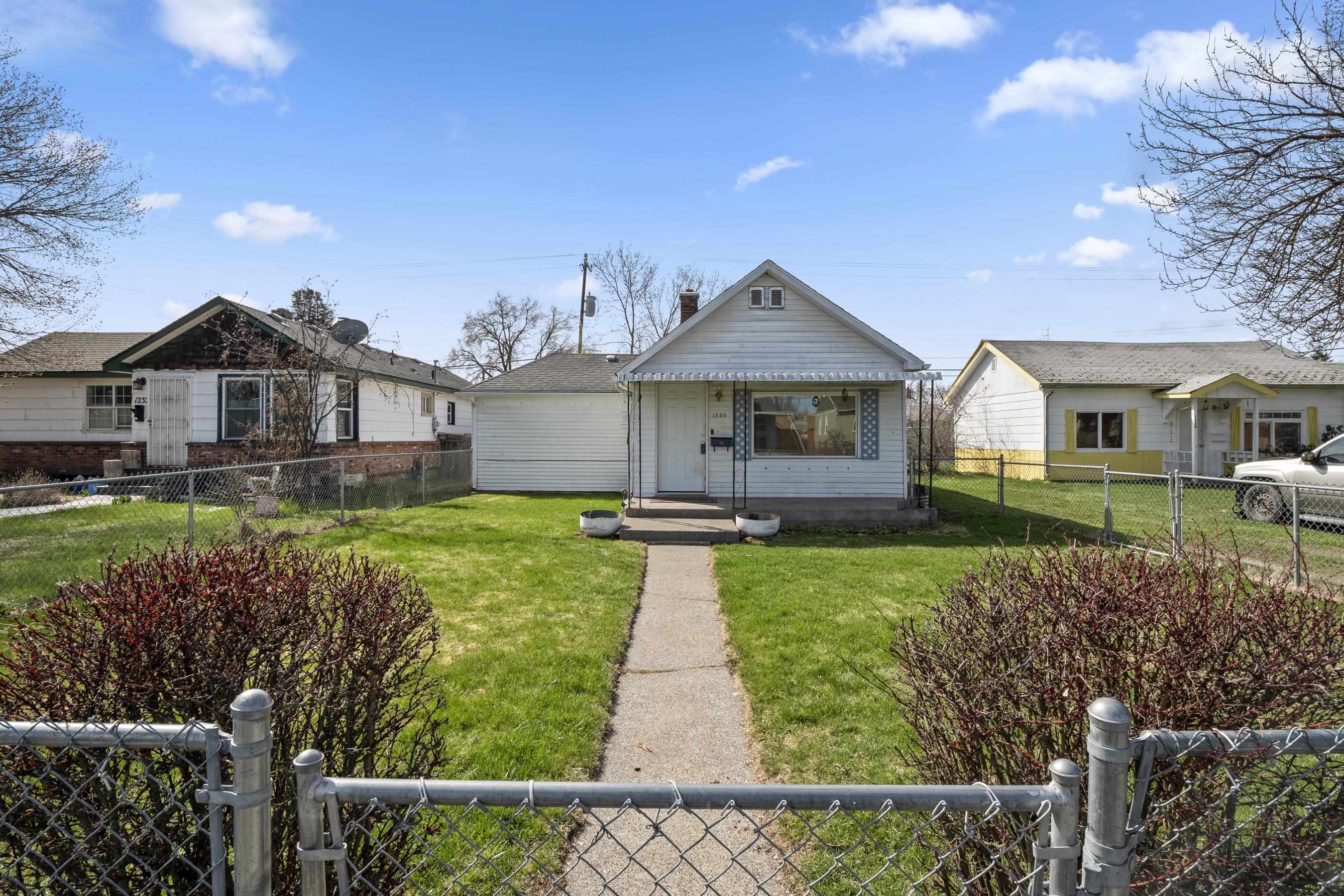 1230 East Longfellow Avenue Spokane, WA 99207 - Photo 2 of 29