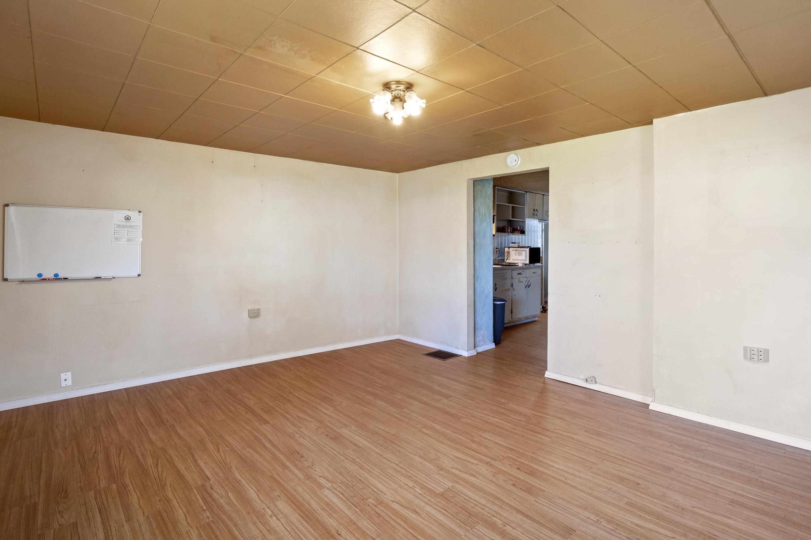 1230 East Longfellow Avenue Spokane, WA 99207 - Photo 8 of 29