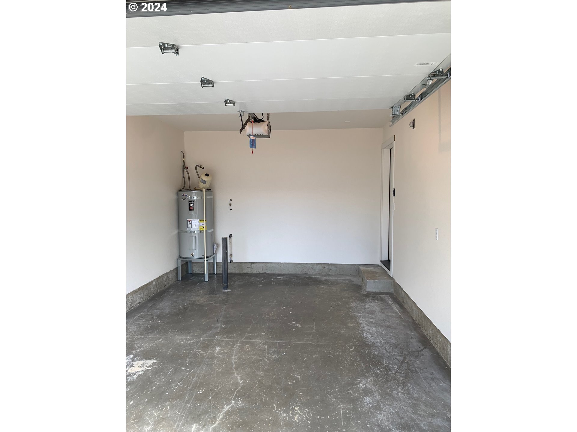 1016 Peach Road Winlock, WA 98596 - Photo 15 of 43 a view of an empty room