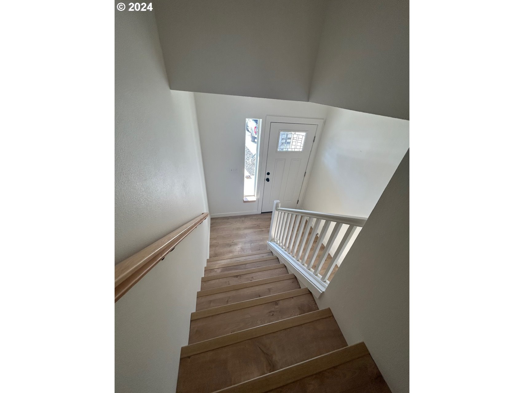 1016 Peach Road Winlock, WA 98596 - Photo 36 of 43 a view of a hallway with staircase